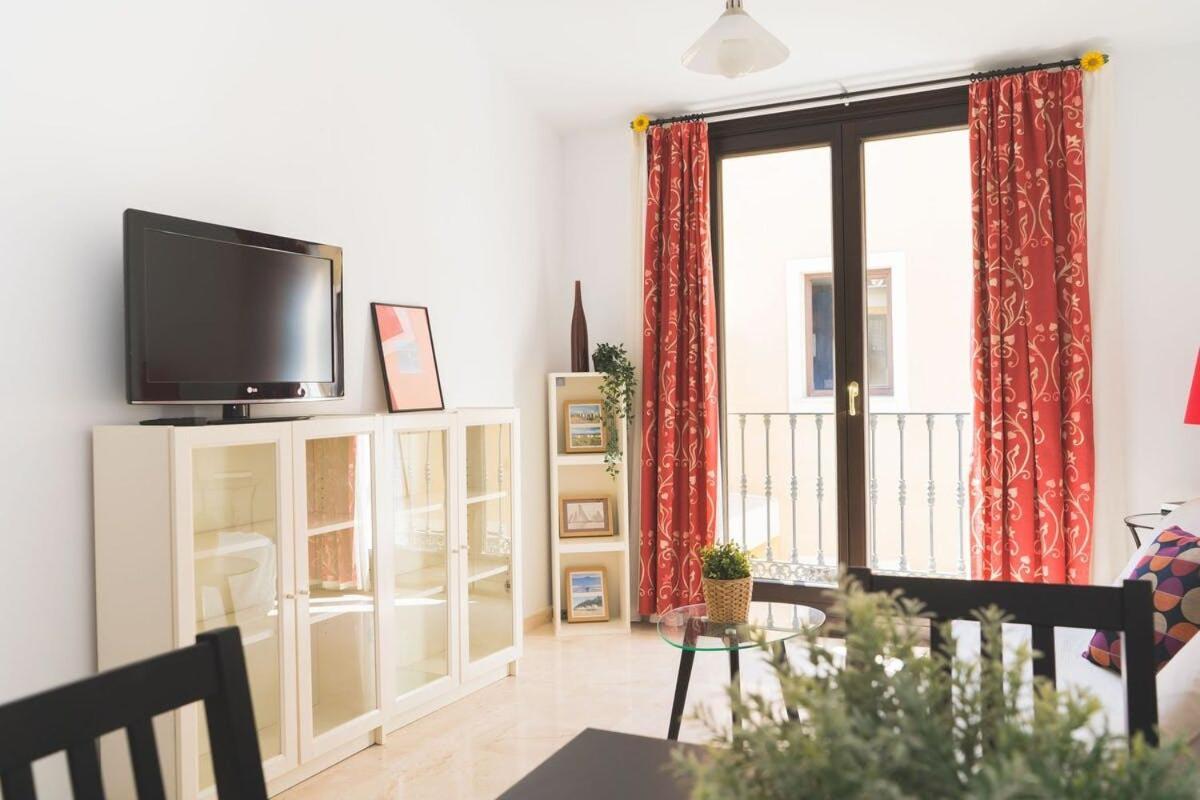 Centrico Apartamento En Calle Carreteria - Málaga Exterior foto